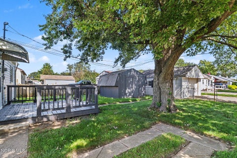 Tiny photo for 5302 Bennett Road, Toledo, OH 43612 (MLS # 10013446)