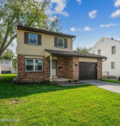 Photo of 3125 Strathmoor Avenue, Toledo, OH 43614 (MLS # 10013676)