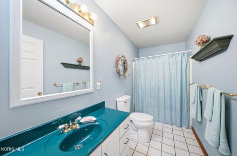 Tiny photo for 4955 E Wohlers Avenue, Lakeside Marblehead, OH 43440 (MLS # 10006158)