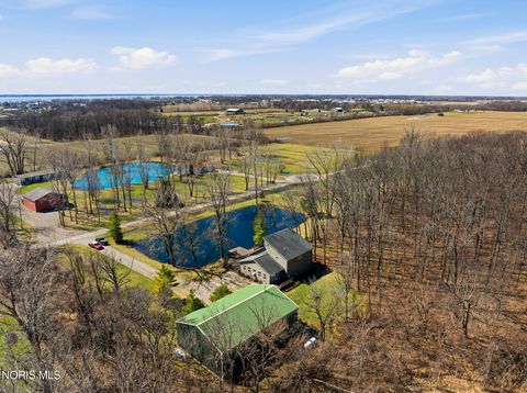 Tiny photo for 4955 E Wohlers Avenue, Lakeside Marblehead, OH 43440 (MLS # 10006158)