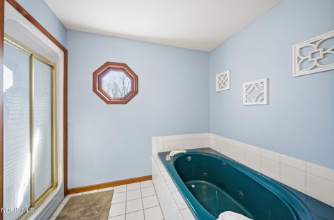 Tiny photo for 4955 E Wohlers Avenue, Lakeside Marblehead, OH 43440 (MLS # 10006158)