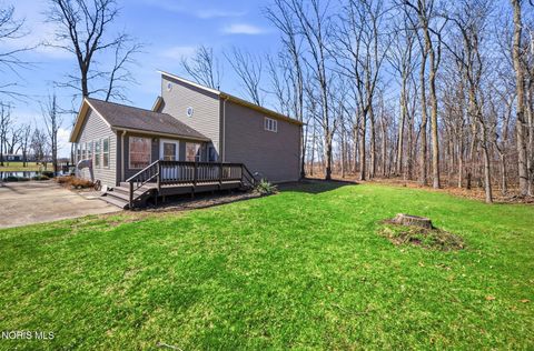 Tiny photo for 4955 E Wohlers Avenue, Lakeside Marblehead, OH 43440 (MLS # 10006158)