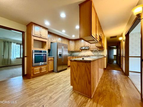 Tiny photo for 119 Cleveland Avenue, Defiance, OH 43512 (MLS # 10005766)