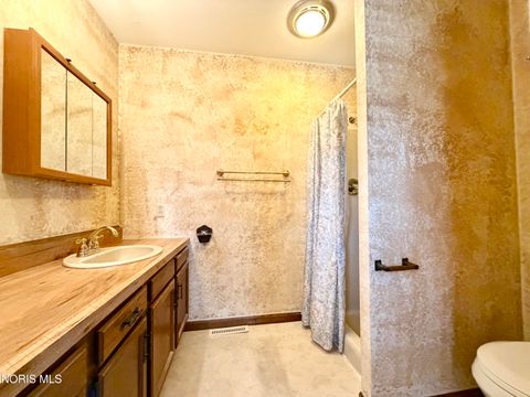 Tiny photo for 119 Cleveland Avenue, Defiance, OH 43512 (MLS # 10005766)