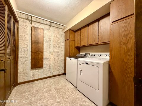 Tiny photo for 119 Cleveland Avenue, Defiance, OH 43512 (MLS # 10005766)