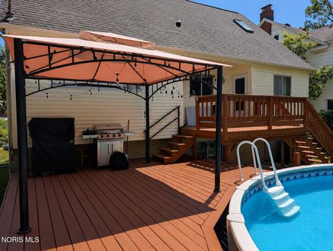 Tiny photo for 2459 Goddard Road, Toledo, OH 43606 (MLS # 10009142)
