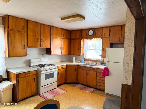 Tiny photo for 915 Delaware Avenue, Montpelier, OH 43543 (MLS # 10004147)