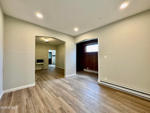 Tiny photo for 1102 White Street, Toledo, OH 43605 (MLS # 10012333)