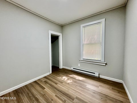 Tiny photo for 1102 White Street, Toledo, OH 43605 (MLS # 10012333)
