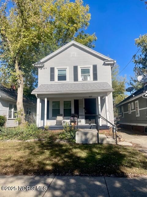 Photo of 1822 Wychwood Street, Toledo, OH 43613 (MLS # 10001630)
