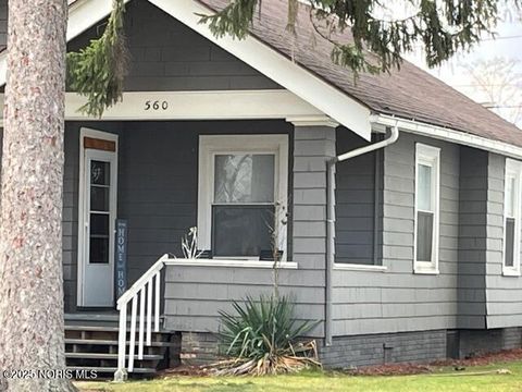 Photo of 560 Bronx Drive, Toledo, OH 43609 (MLS # 10001891)