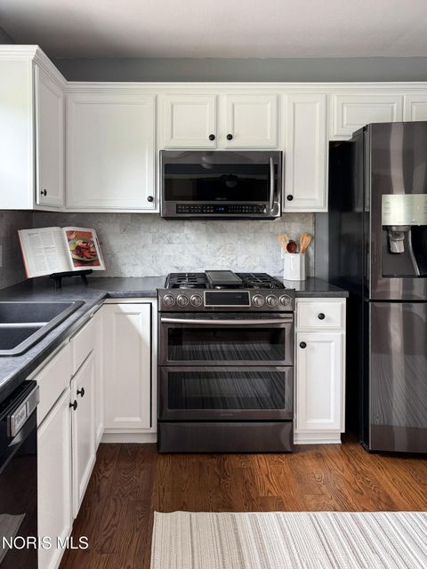 Tiny photo for 5448 Deercross Court, Sylvania, OH 43560 (MLS # 10008943)