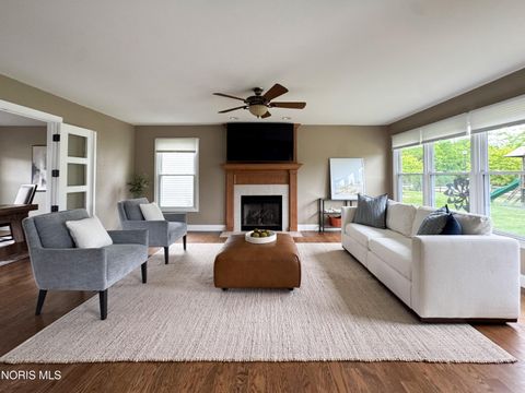 Tiny photo for 5448 Deercross Court, Sylvania, OH 43560 (MLS # 10008943)