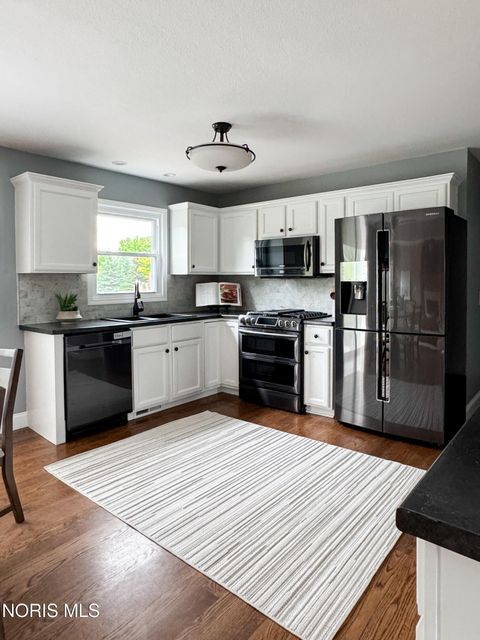Tiny photo for 5448 Deercross Court, Sylvania, OH 43560 (MLS # 10008943)