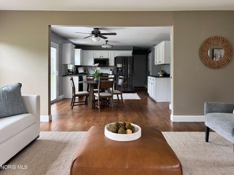 Tiny photo for 5448 Deercross Court, Sylvania, OH 43560 (MLS # 10008943)