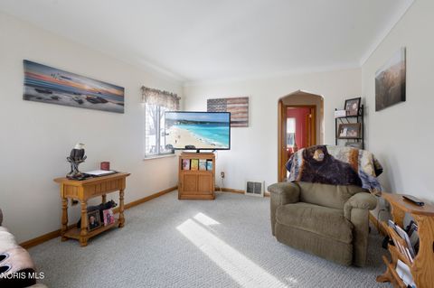 Tiny photo for 5113 Tappan Avenue, Toledo, OH 43612 (MLS # 10004215)