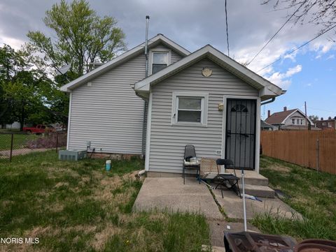 Tiny photo for 517 Knower Street, Toledo, OH 43609 (MLS # 10006771)