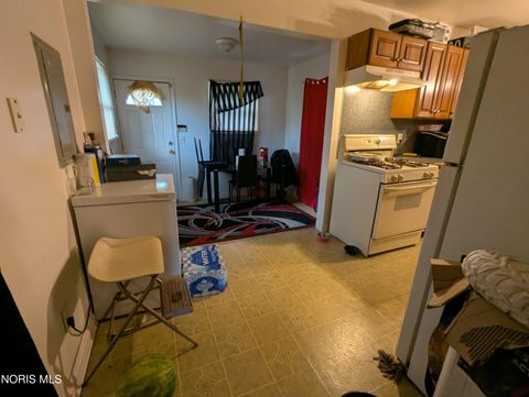 Tiny photo for 517 Knower Street, Toledo, OH 43609 (MLS # 10006771)