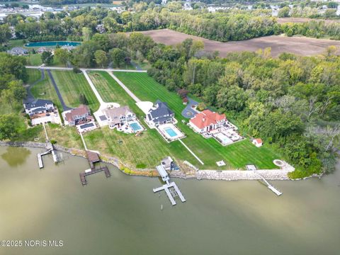 Tiny photo for 3150 Shoreland Avenue, Toledo, OH 43611 (MLS # 10000846)