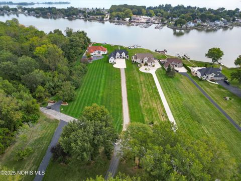 Tiny photo for 3150 Shoreland Avenue, Toledo, OH 43611 (MLS # 10000846)