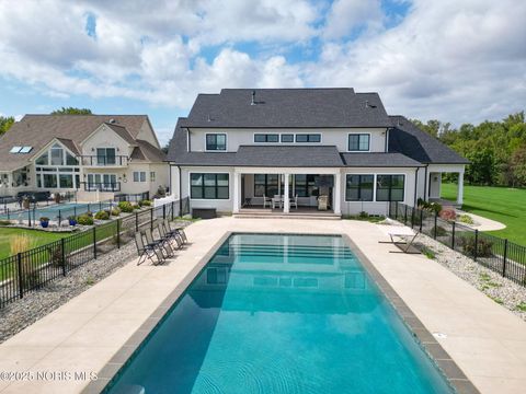 Tiny photo for 3150 Shoreland Avenue, Toledo, OH 43611 (MLS # 10000846)