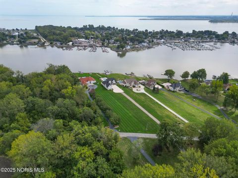 Tiny photo for 3150 Shoreland Avenue, Toledo, OH 43611 (MLS # 10000846)