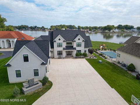 Tiny photo for 3150 Shoreland Avenue, Toledo, OH 43611 (MLS # 10000846)