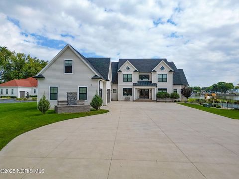 Tiny photo for 3150 Shoreland Avenue, Toledo, OH 43611 (MLS # 10000846)