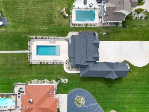 Tiny photo for 3150 Shoreland Avenue, Toledo, OH 43611 (MLS # 10000846)