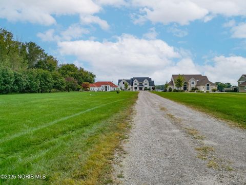 Tiny photo for 3150 Shoreland Avenue, Toledo, OH 43611 (MLS # 10000846)