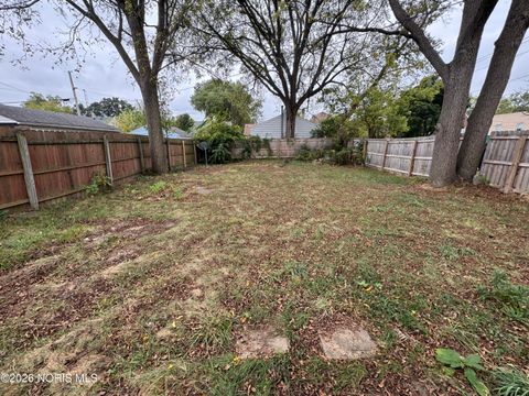 Tiny photo for 4449 Burnham Avenue, Toledo, OH 43612 (MLS # 10003575)