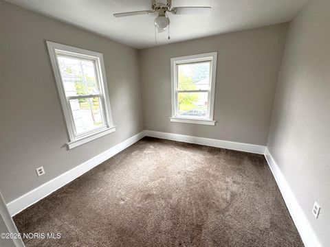 Tiny photo for 4449 Burnham Avenue, Toledo, OH 43612 (MLS # 10003575)