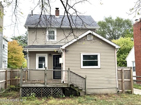 Tiny photo for 4449 Burnham Avenue, Toledo, OH 43612 (MLS # 10003575)