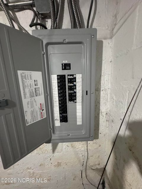 Tiny photo for 4449 Burnham Avenue, Toledo, OH 43612 (MLS # 10003575)