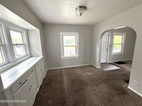 Tiny photo for 4449 Burnham Avenue, Toledo, OH 43612 (MLS # 10003575)