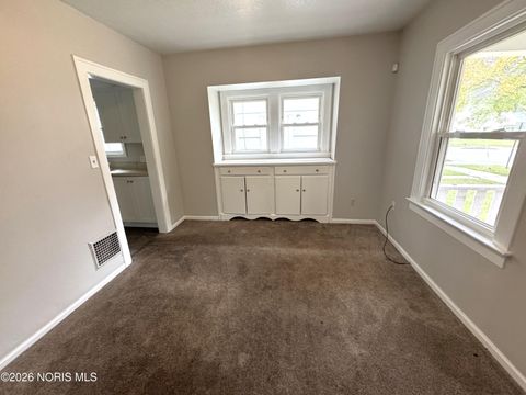 Tiny photo for 4449 Burnham Avenue, Toledo, OH 43612 (MLS # 10003575)