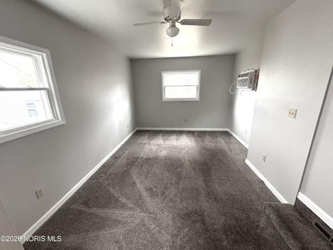 Tiny photo for 4449 Burnham Avenue, Toledo, OH 43612 (MLS # 10003575)