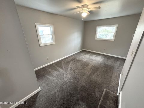 Tiny photo for 4449 Burnham Avenue, Toledo, OH 43612 (MLS # 10003575)