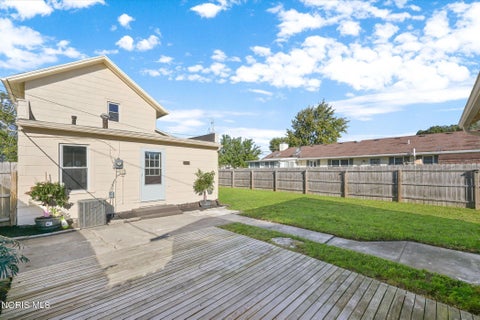 Tiny photo for 102 N Grove Street, Walbridge, OH 43465 (MLS # 10013934)