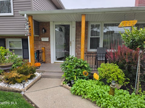 Tiny photo for 5222 Brophy Drive, Toledo, OH 43611 (MLS # 10014792)