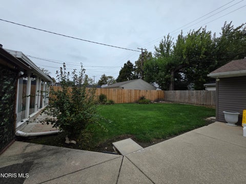 Tiny photo for 5222 Brophy Drive, Toledo, OH 43611 (MLS # 10014792)