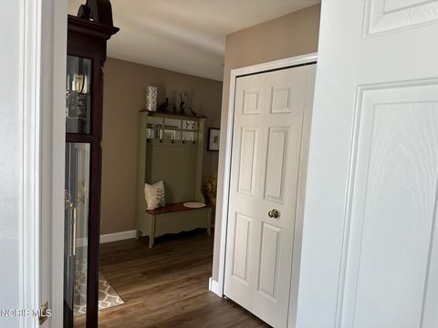 Tiny photo for 4417 Clearwater Drive, Maumee, OH 43537 (MLS # 10004064)