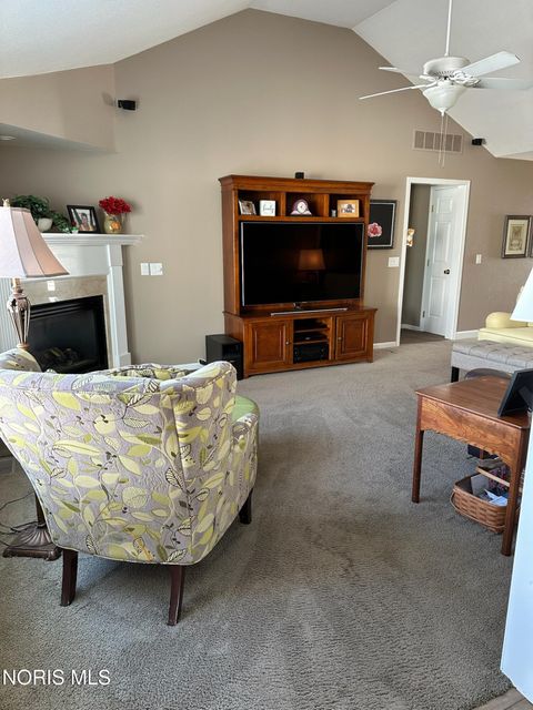 Tiny photo for 4417 Clearwater Drive, Maumee, OH 43537 (MLS # 10004064)