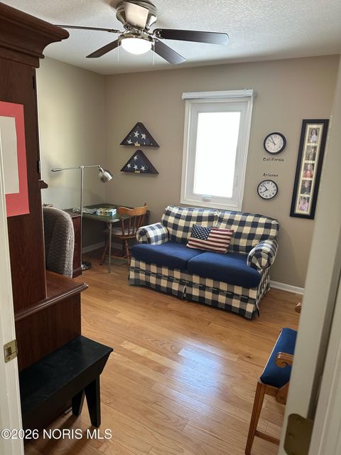 Tiny photo for 4417 Clearwater Drive, Maumee, OH 43537 (MLS # 10004064)