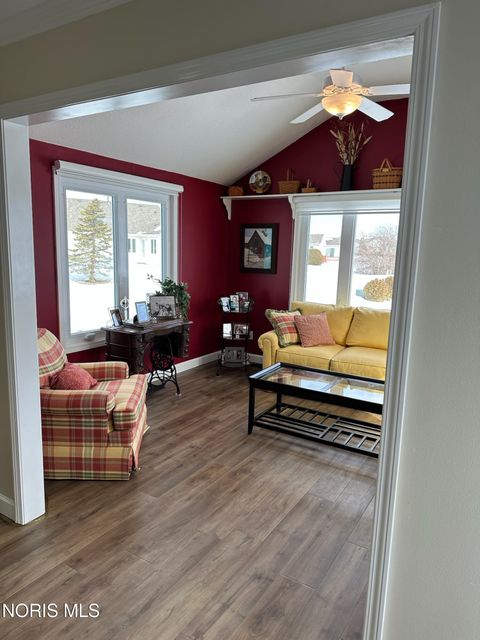 Tiny photo for 4417 Clearwater Drive, Maumee, OH 43537 (MLS # 10004064)