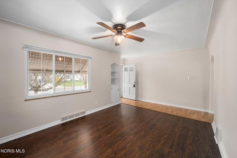 Tiny photo for 3104 Ravenwood Boulevard, Toledo, OH 43614 (MLS # 10005750)