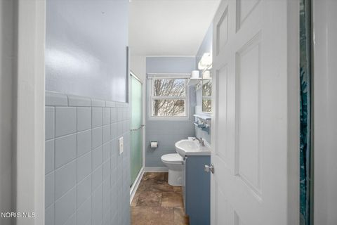 Tiny photo for 3104 Ravenwood Boulevard, Toledo, OH 43614 (MLS # 10005750)