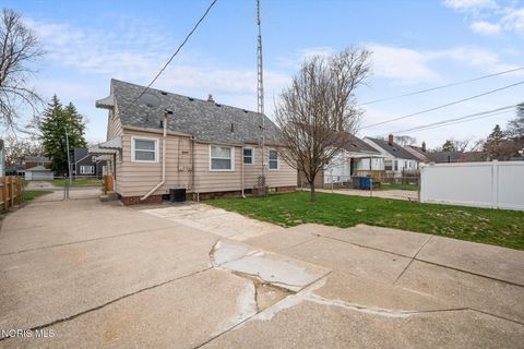 Tiny photo for 3104 Ravenwood Boulevard, Toledo, OH 43614 (MLS # 10005750)