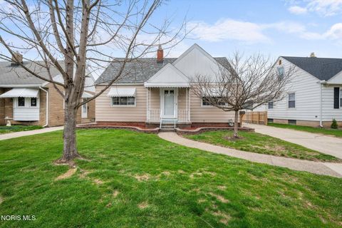 Tiny photo for 3104 Ravenwood Boulevard, Toledo, OH 43614 (MLS # 10005750)