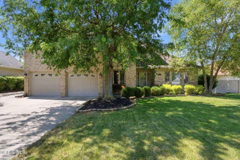 Tiny photo for 2118 S Lake Court, Findlay, OH 45840 (MLS # 10011438)